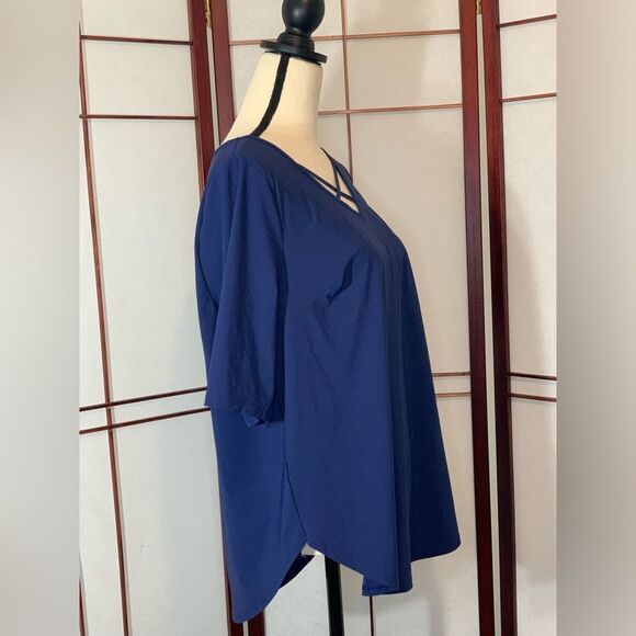 Torrid Active Blue Strappy Tech performance tee shirt M/L - Picture 2 of 10